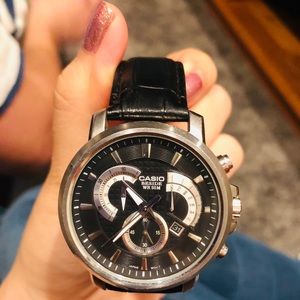 Men's Beside WR50M Black Leather Quartz Watch